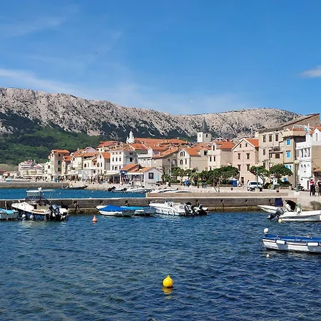 Nur 300 Meter Vom Entfernt *